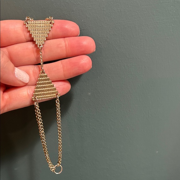 Gold Geometric Chain Bracelet - Picture 9 of 10